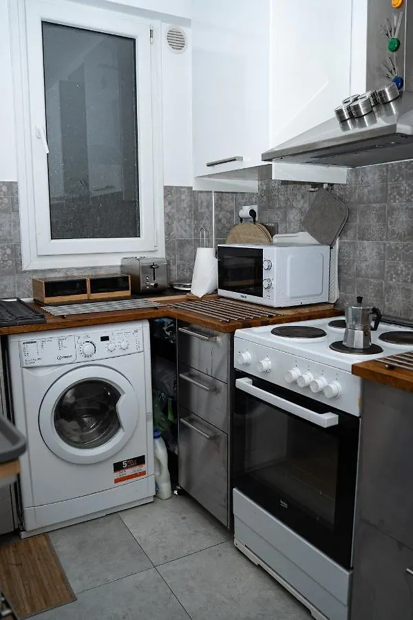 Top Floor Ano Poli Θεσσαλονίκη Δωμάτια σε οικογενειακή κατοικία