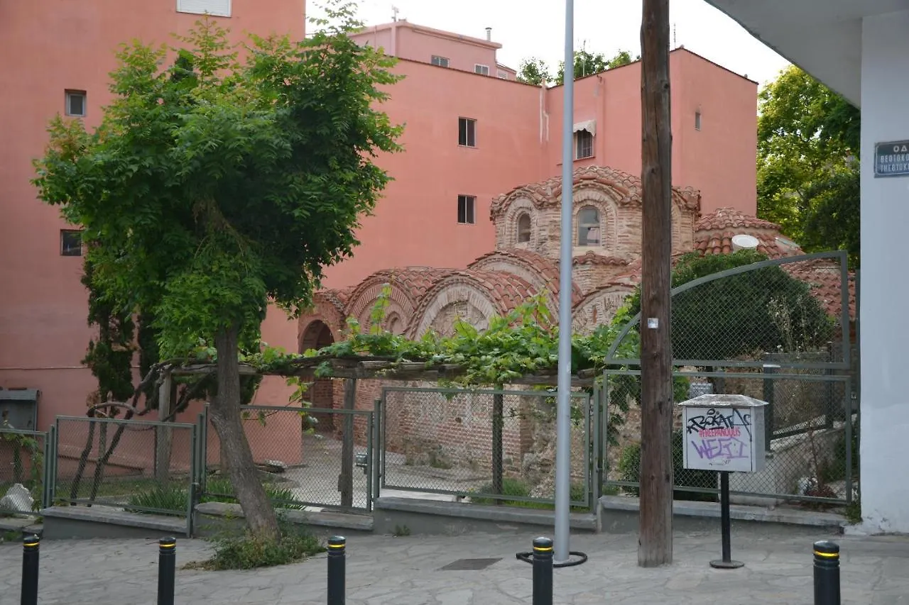Top Floor Ano Poli Θεσσαλονίκη Δωμάτια σε οικογενειακή κατοικία